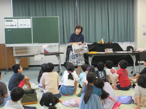 10月17日（土）ぶっくわーるど「ドカンとゆらゆら　火山と地震の本」の画像